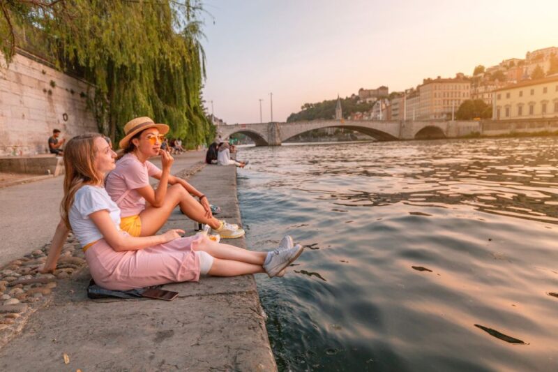 Exploration of Lyon Walking Tour for Couples - Matsuri Lyon Presquîle