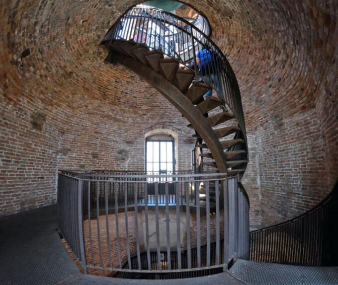 Exploration of Verona + Arena: Walking Tour - Refund Policy