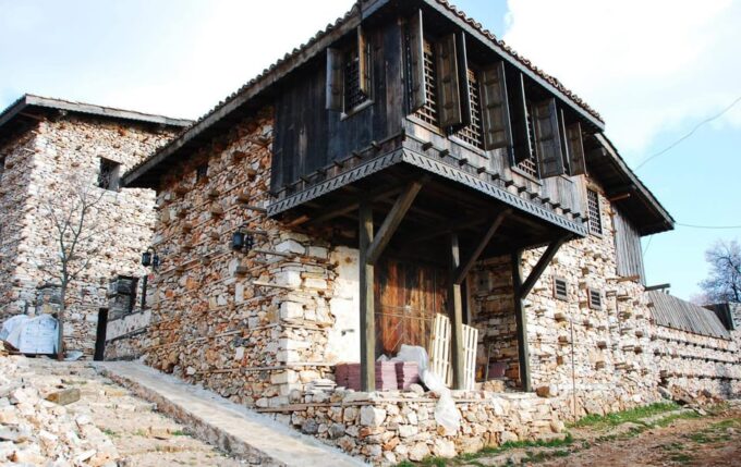 Explore Altınbeşik Cave & Ormana Village From Side - Exploring Ormanas Traditional Architecture