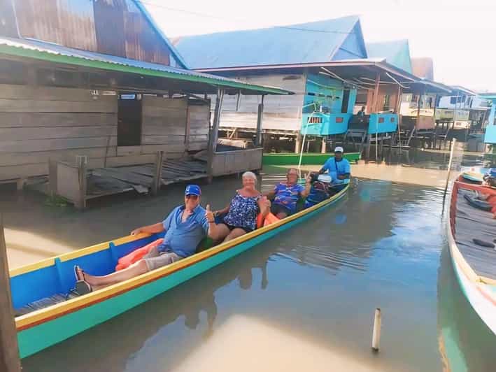 Explore and Discover the Stunning Scenery of Tempe Lake - Boat Ride to Floating House