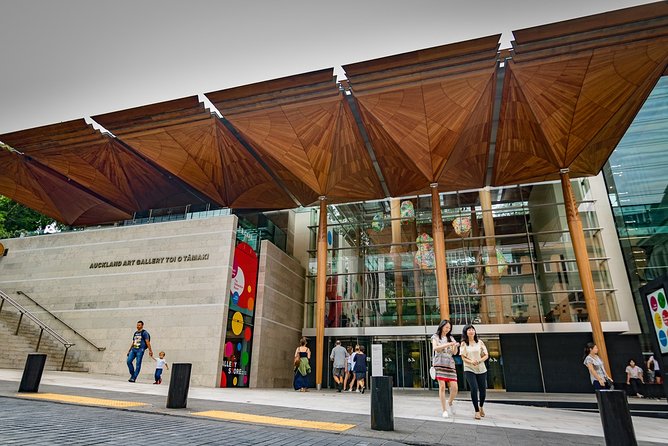 Explore Aucklands Fine Arts Heritage - Tour by Car - Exploring Aucklands Art Scene
