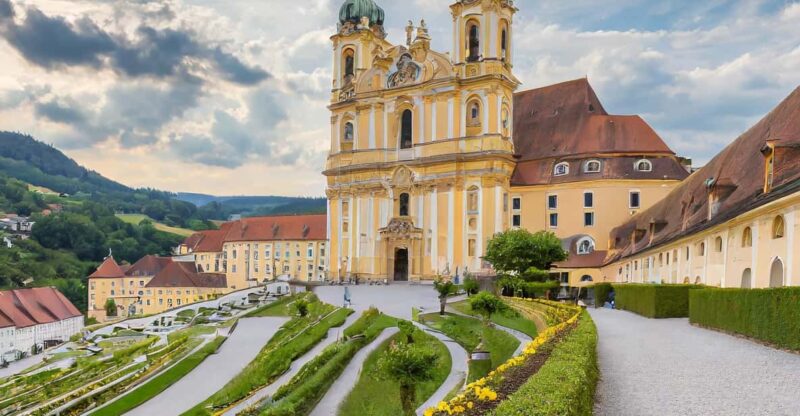 EXPLORE AUSTRIAS BEST VIEWS - Wachau Valley Exploration