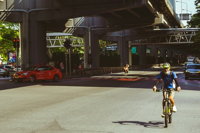 Explore Bangkok's Best Parks on Two Wheels - Return to the Meeting Point