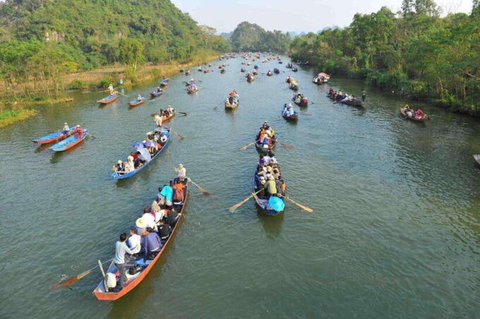 EXPLORE BEAUTY PERFUME PAGODA 1 DAY TOUR - Highlights of the Perfume Pagoda