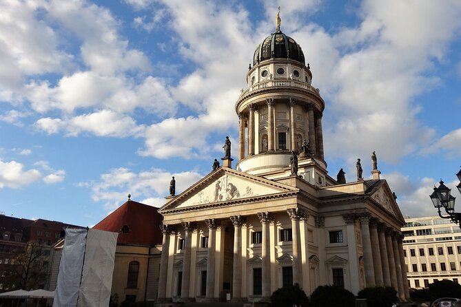 Explore Berlin History and Highlights Sightseeing Tour - Knowledgeable and Engaging Guides