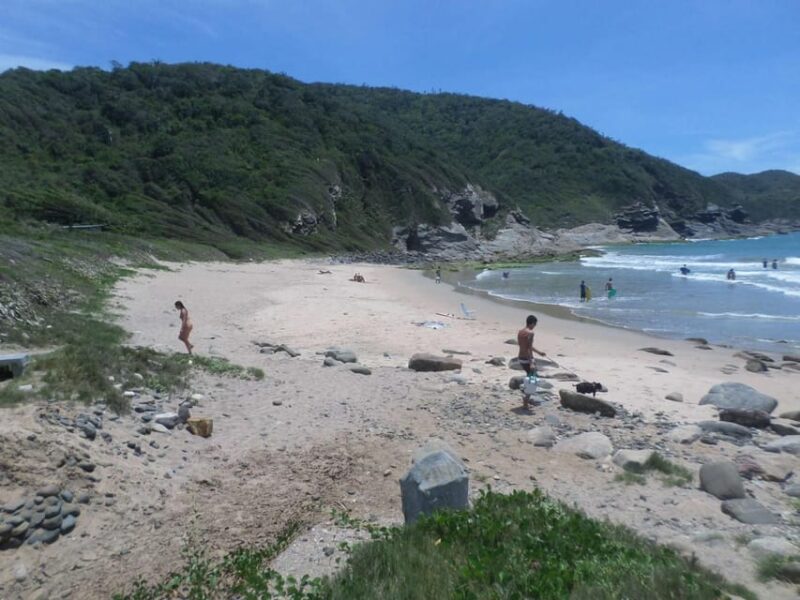 Explore Búzios: Stunning Views on the Emerências Trail - Exploring Praça Santos Dumont
