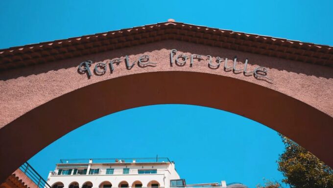 Explore Cannes: Guided Walking Tour With a Local Guide - Customer Feedback and Ratings