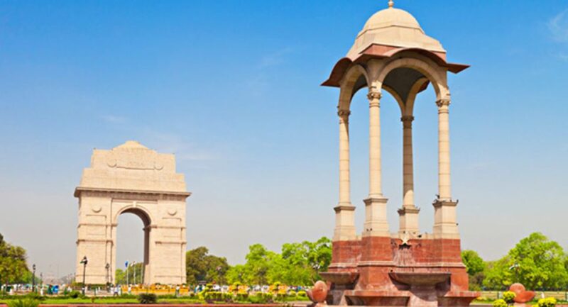 Explore Chandni Chowk: Old Delhi Private Tuk Tuk & Food Tour - Itinerary Highlights