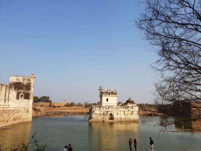 Explore Chittor Fort & Pushkar With Jaipur Drop From Udaipur - Frequently Asked Questions