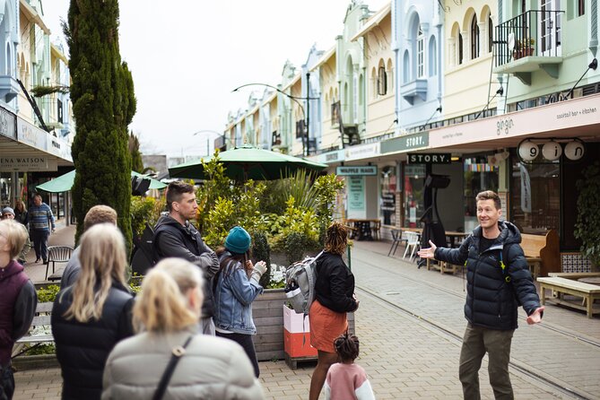 Explore Christchurch (2hr Guided Private Walk) - Guides Response