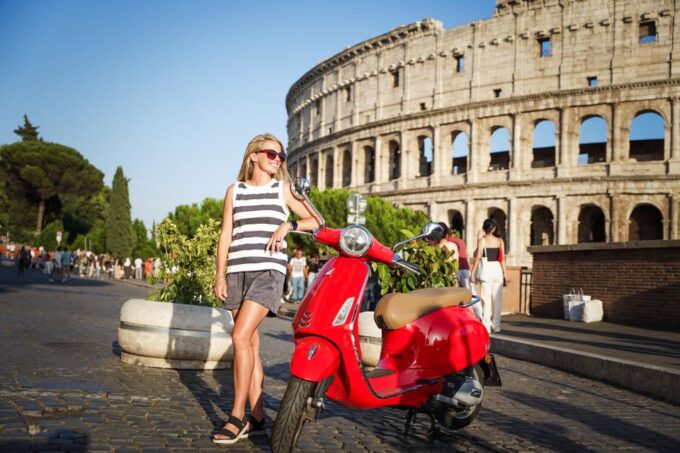 Explore City on Vespa With Professional Photographer - Customer Reviews