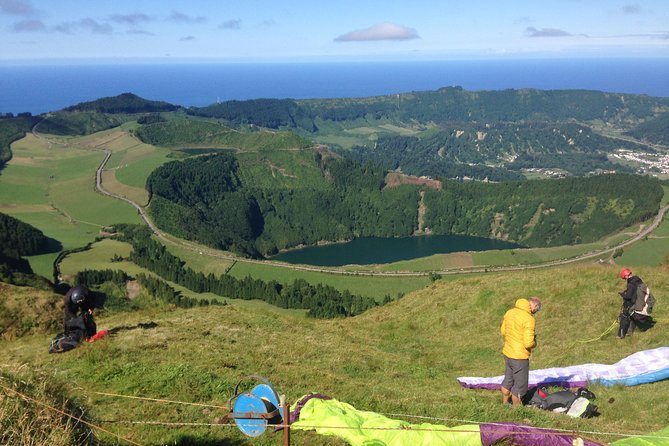 Explore Different Trails at Sete Cidades Volcano on Half-Day Tour 4x4 Jeep - Accessibility and Group Size