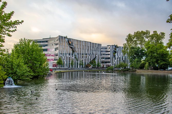Explore Dusseldorf in 60 Minutes With a Local - Meeting and End Points