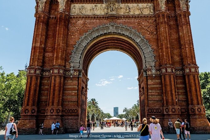 Explore El Born District: Private Half-Day Walking Tour - Palau De La Música Catalana Tour