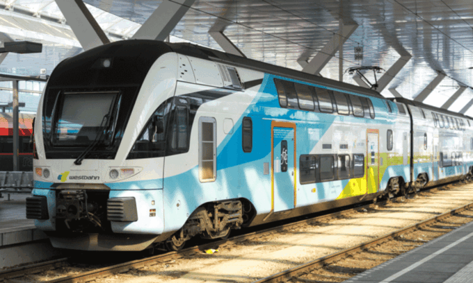 Explore Feldkirch on Convenient Train To/From Vienna - Onboard Amenities