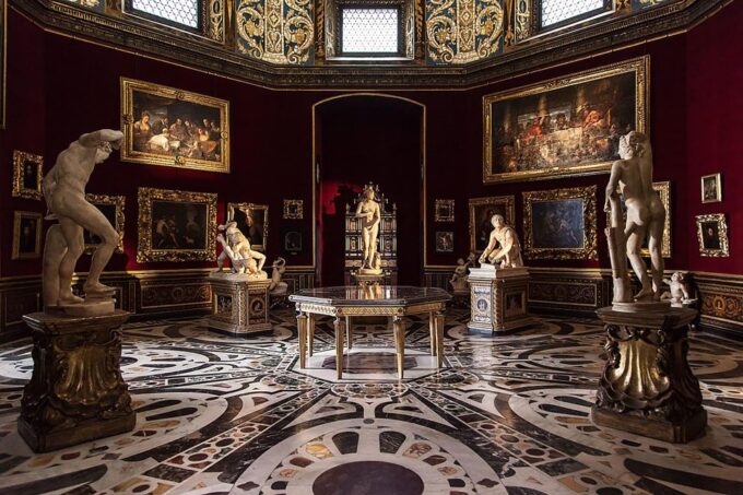 Explore Florence's Uffizi: Art, History & Panoramic Views - Frequently Asked Questions
