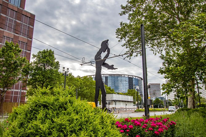Explore Frankfurt'S Art and Culture With a Local - Frankfurts Vibrant Art Scene