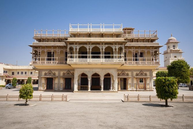Explore Full Day Jaipur Sightseeing By Car and Guide - Key Points
