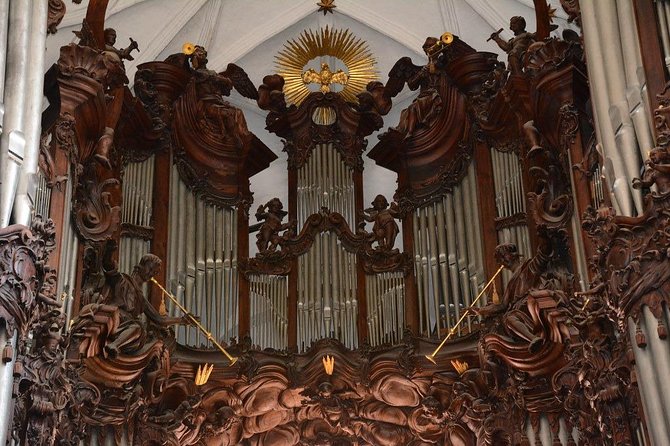 Explore Gdańsk: 6-Hour Private Guided Tour of Key Highlights - Included Features and Amenities