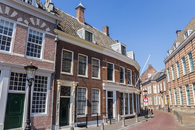 Explore Gems of Utrecht Walking Tour for Couples - Iconic Architecture Highlights