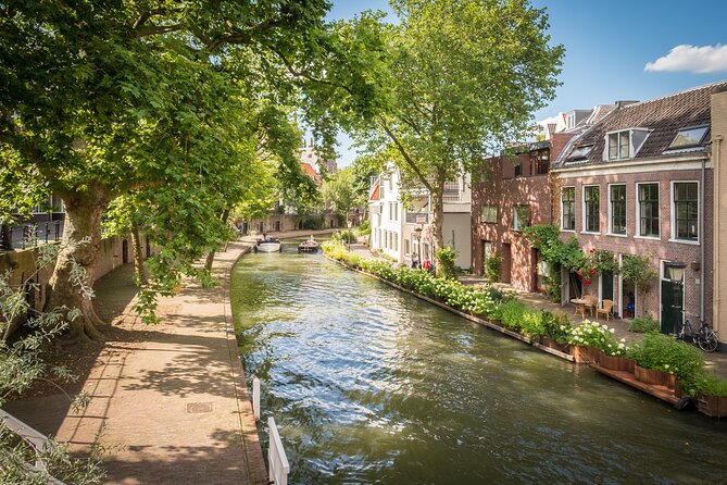 Explore Gems of Utrecht Walking Tour for Couples - Cultural Immersion Experience