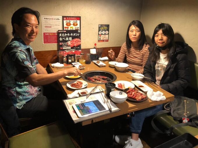 Explore Ginza Nightlife Friendly Foodie Tour With a Guide - Explore Tokyos Longest Shopping Street