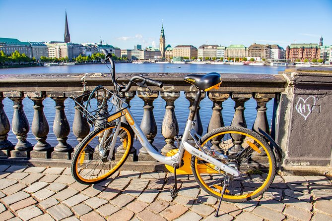 Explore Hamburg in 90 Minutes With a Local - Personalized Insights From Local Guide