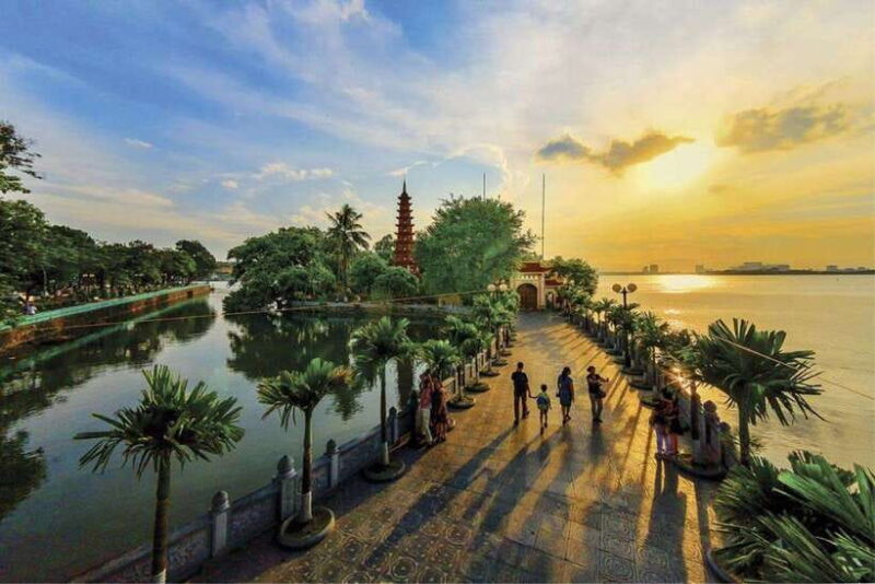 EXPLORE HANOI LUXURY CITY HALF-DAY TOUR (AFTERNOON) - Hoa Lo Prison
