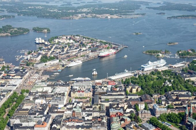 Explore Helsinki in Any Weather, Using the Saxdor 320 Gtc. - Frequently Asked Questions