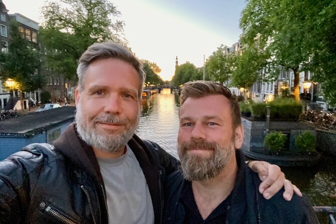 Explore Hidden Streets With Friends - Private Tour - Immerse in Amsterdams Rich History