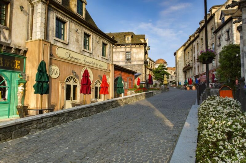 Explore Hoi An City With a Private Chauffeur - Additional Fees and Surcharges