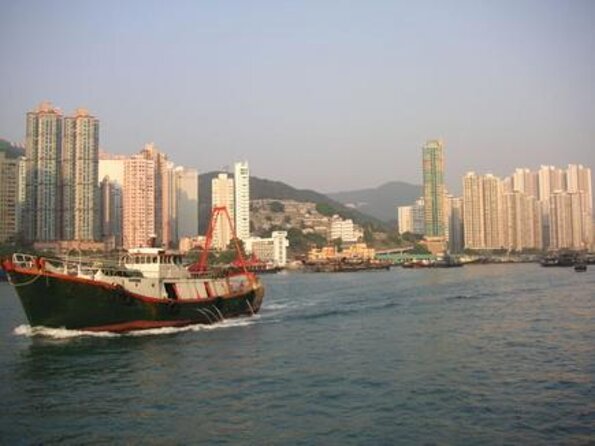 Explore Hong Kong: Aberdeen + Public Housing Estate Group Tour - Exploring Public Housing Estate