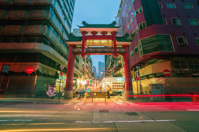 Explore Hong Kong at Night on a Private Tour - Experiencing Hong Kongs Night Culture