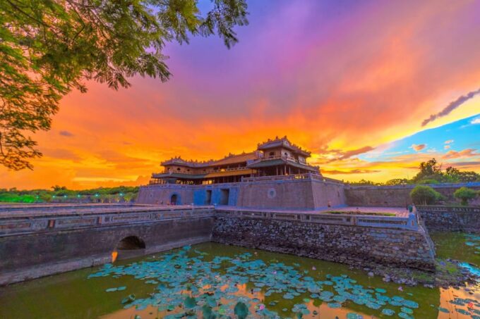 Explore Hue: 2-Day Tour With Hai Van Pass & Marble Mountain - Hai Van Pass and Lagoon