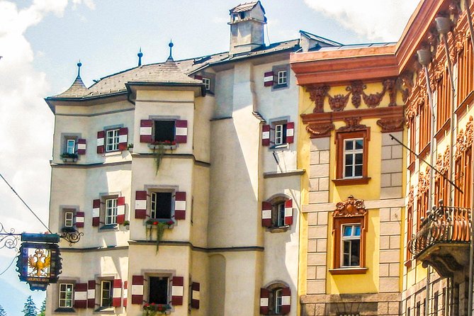 Explore Innsbruck in 60 Minutes With a Local - Knowledgeable Local Guides
