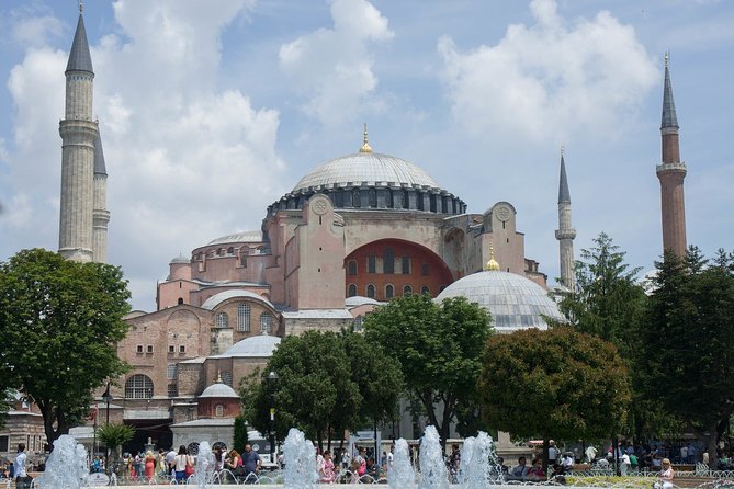 Explore Istanbul'S Most Magnificent Sites of a Full-Day Private Tour - Spice Bazaar: Vibrant Aromas and Flavors