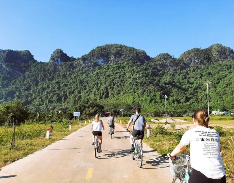 Explore Lan Ha Bay 2D1N With a Private Boat From Hanoi - Culinary Experiences