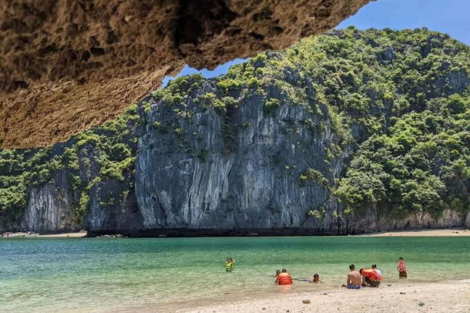 Explore Lan Ha Bay Full Day Cruise - Lunch and Relaxation