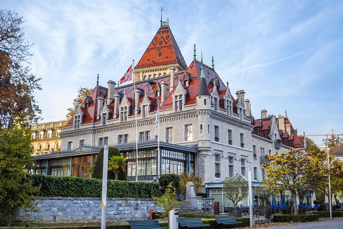 Explore Lausanne in 60 Minutes With a Local - Group Size and Duration