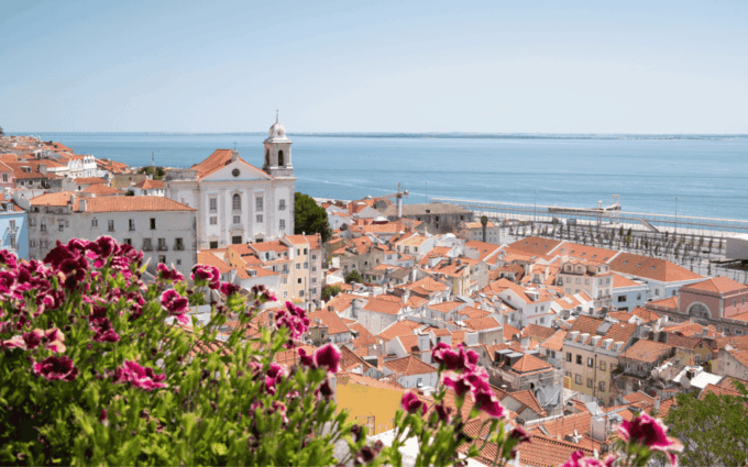 Explore Lisbon: Electric Tuk Tuk With a Local Drink - Personalized Insights and Stories