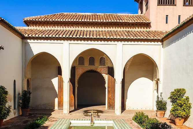 Explore Malaga in 60 Minutes With a Local - Meeting and Ending Points