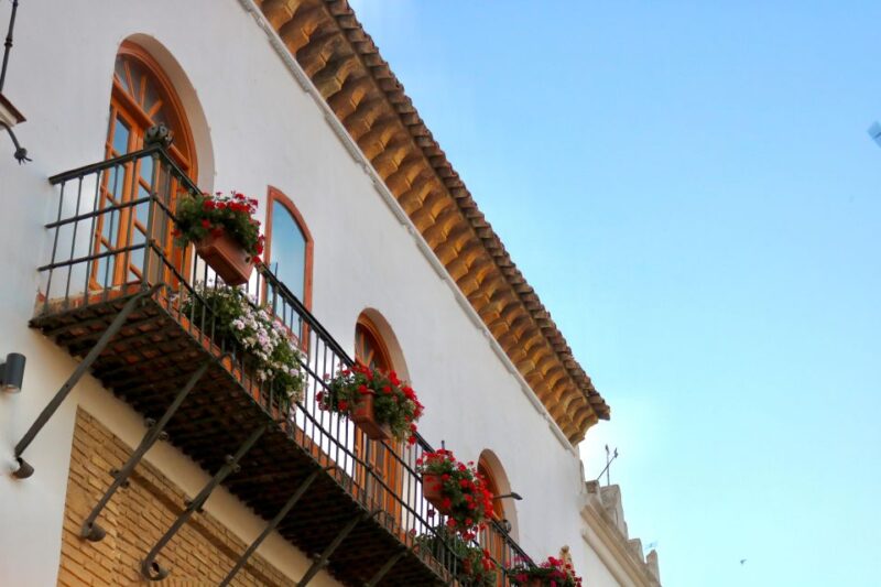 Explore Marbella Old Town: Authentic Tapas Food Tour - Plaza De Los Naranjos