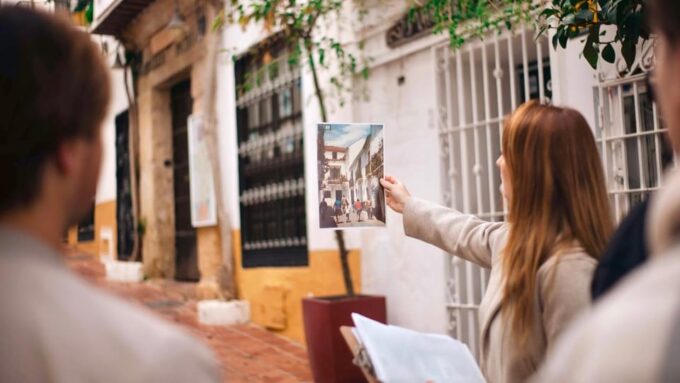 Explore Marbella Old Town: Guided Walking Tour With A Local - Booking Information