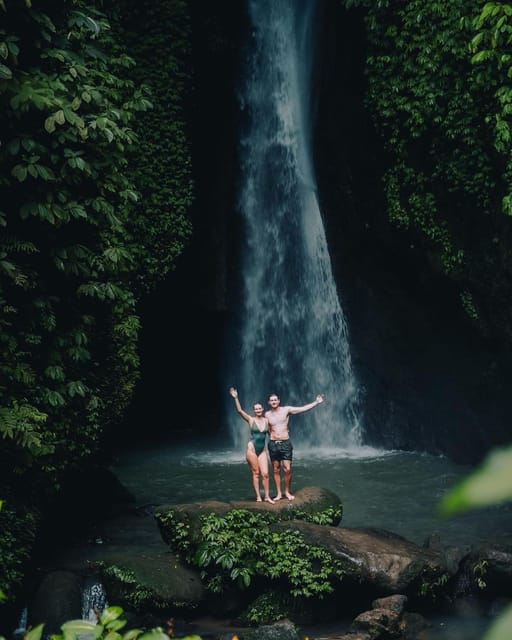 Explore North Bali: Bratan Temple, Waterfall & Rice Terrace - Cultural Experience at Ulun Danu Beratan Temple