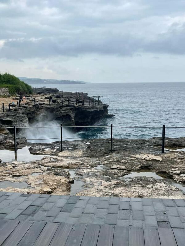 Explore Nusa Lembongan with Traditional Car & Local Guide - Authentic Experiences and Authenticity
