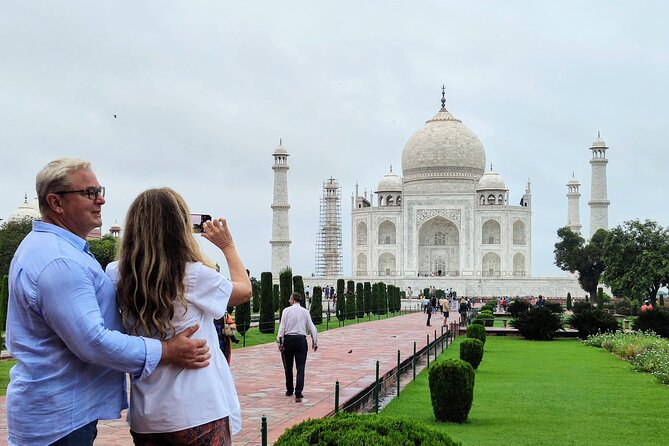 Explore Old City Agra And Amazing Taj Mahal With Private Guide - Tour Accessibility