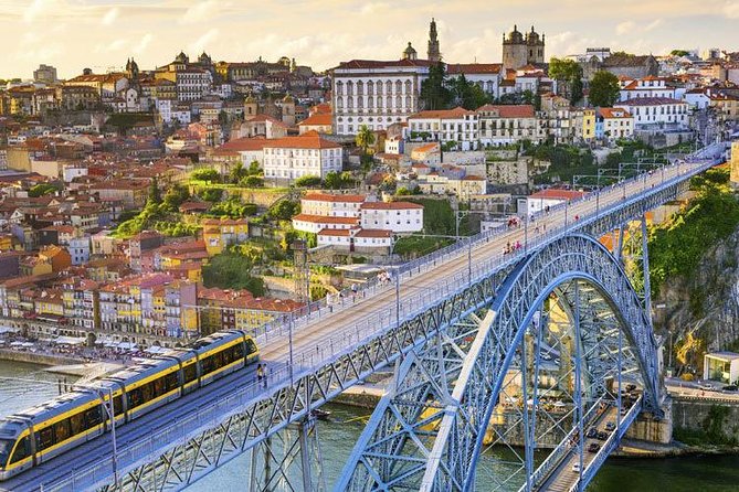 Explore Porto & Aveiro Within Riverboat Cruises - Private Full Day Tour From Lisbon With Lunch - Traditional Moliceiro Boat Ride
