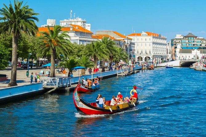 Explore Porto & Aveiro Within Riverboat Cruises - Private Full Day Tour From Lisbon With Lunch - Local Lunch Recommendation