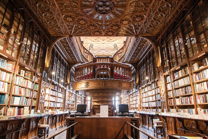 Explore Porto'S Art and Culture With a Local - Discovering Portos Art Scene