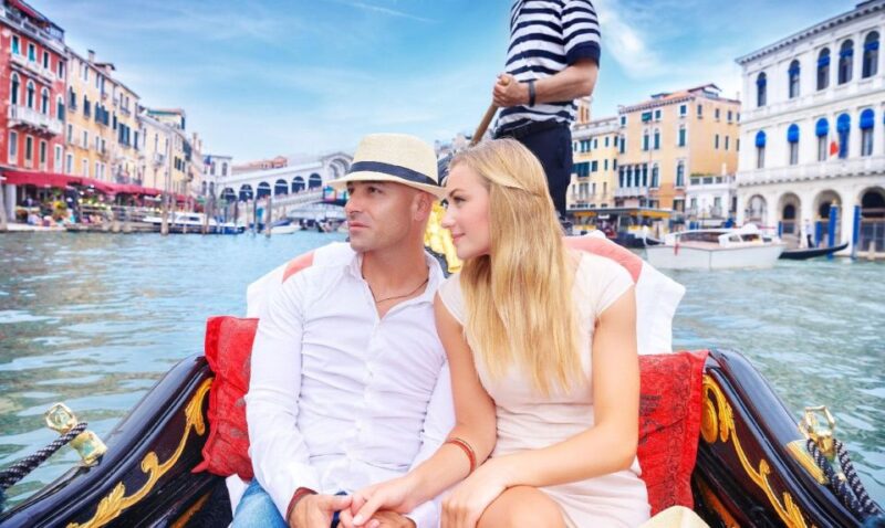 Explore Rialto, Bovolo & More: Walk & Gondola Ride - Key Points